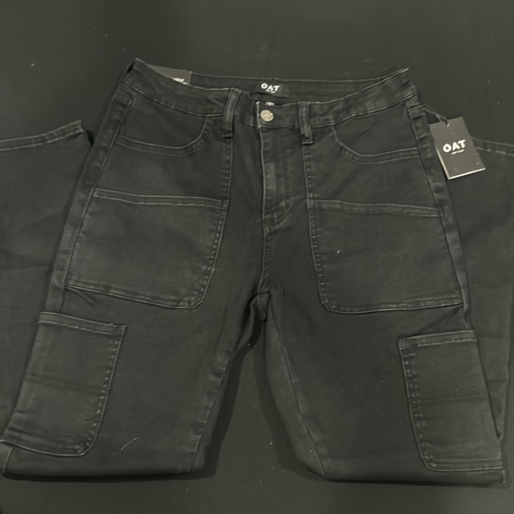 “OAT NewYork midrise skinny ankle stretch, fitted through the hip and thigh
